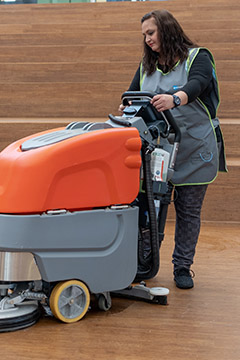 Portret medewerker Essential Schoonmaakdiensten