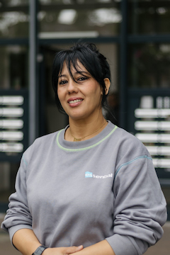 Portret medewerker Essential schoonmaakdiensten